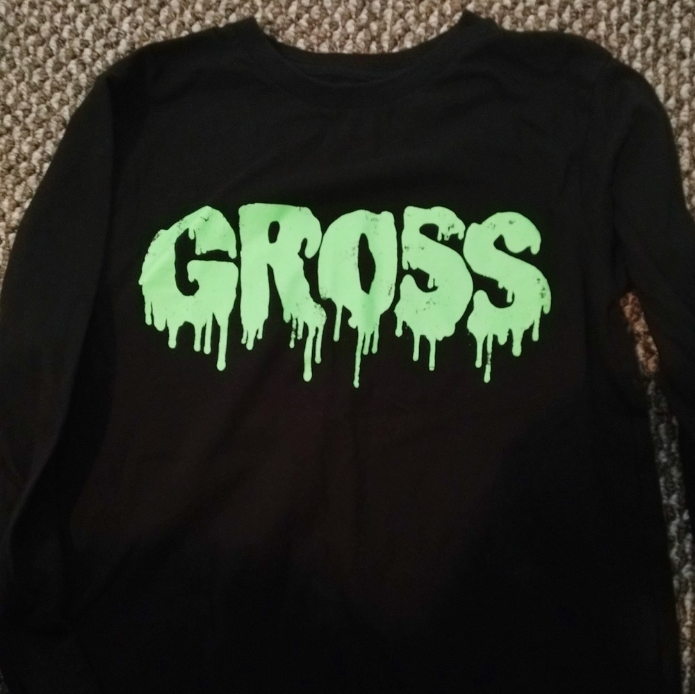 Long sleeve graphic tee